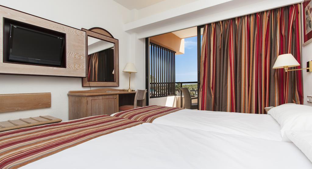 Hotel Sumba 칼라 미요르 객실 사진