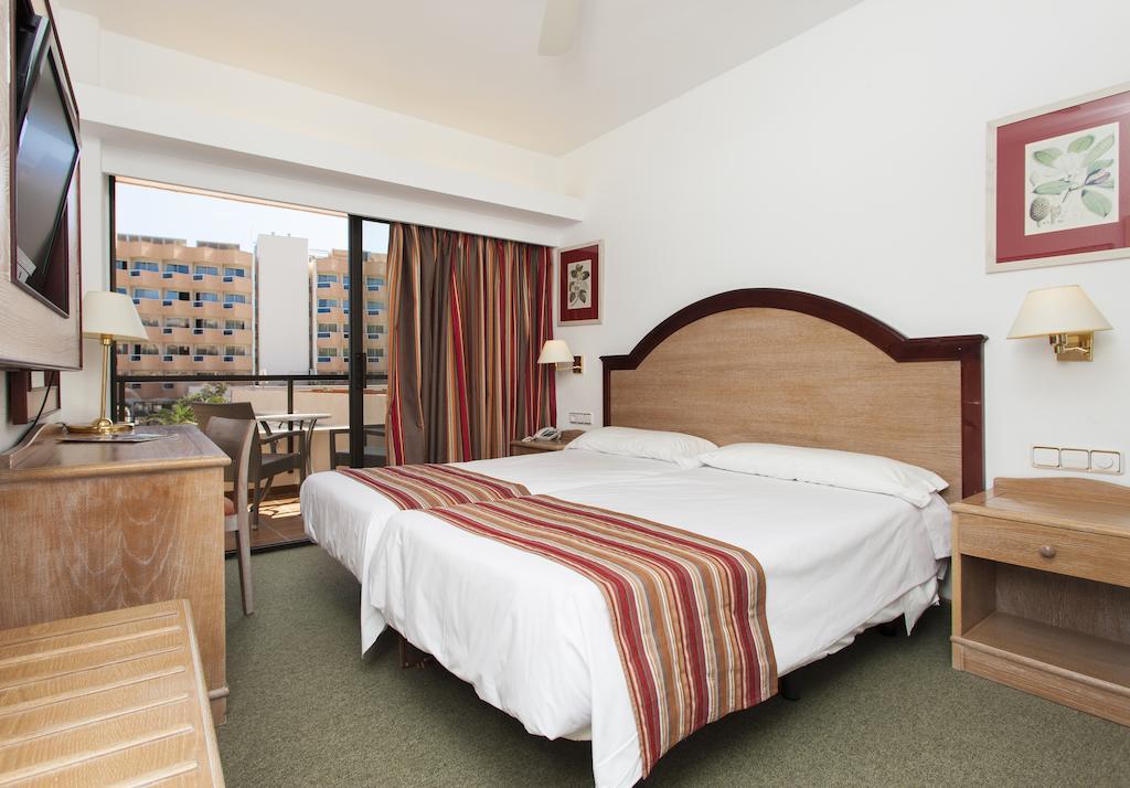 Hotel Sumba 칼라 미요르 객실 사진